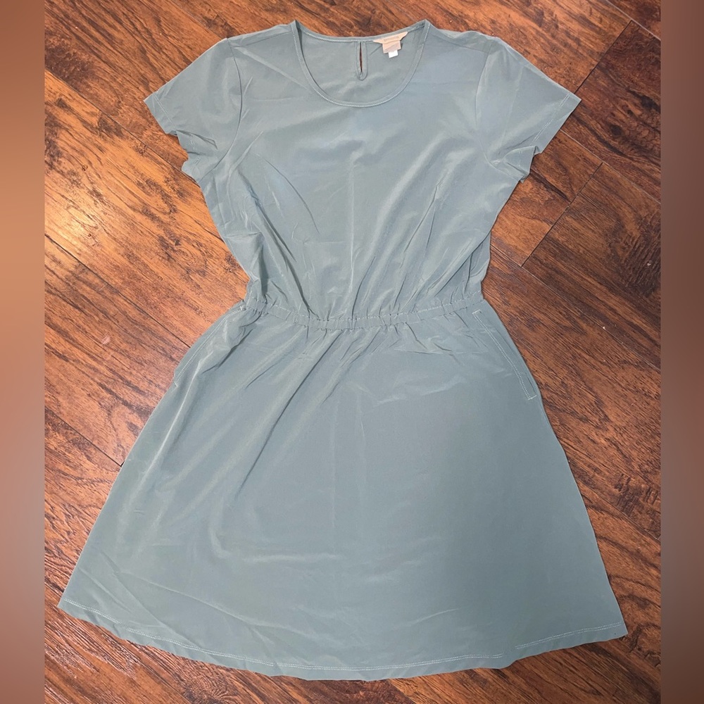 Duluth Trading Co Green Cinched Waist Dress